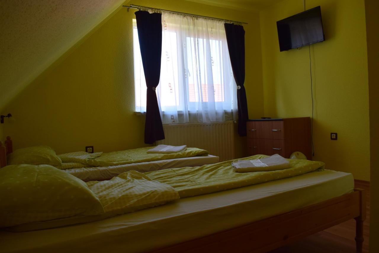 Gamma Pension Praid Buitenkant foto